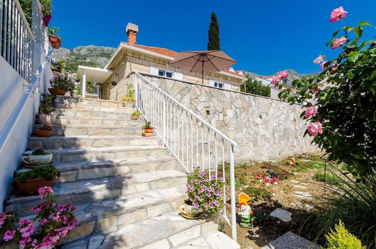 Holiday Home Lungo Mare Млини Экстерьер фото