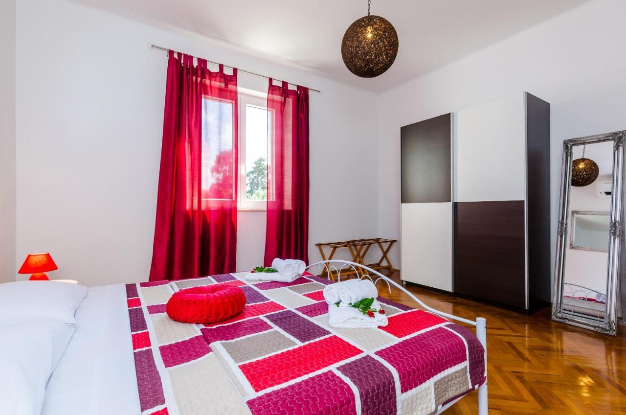 Holiday Home Lungo Mare Млини Экстерьер фото