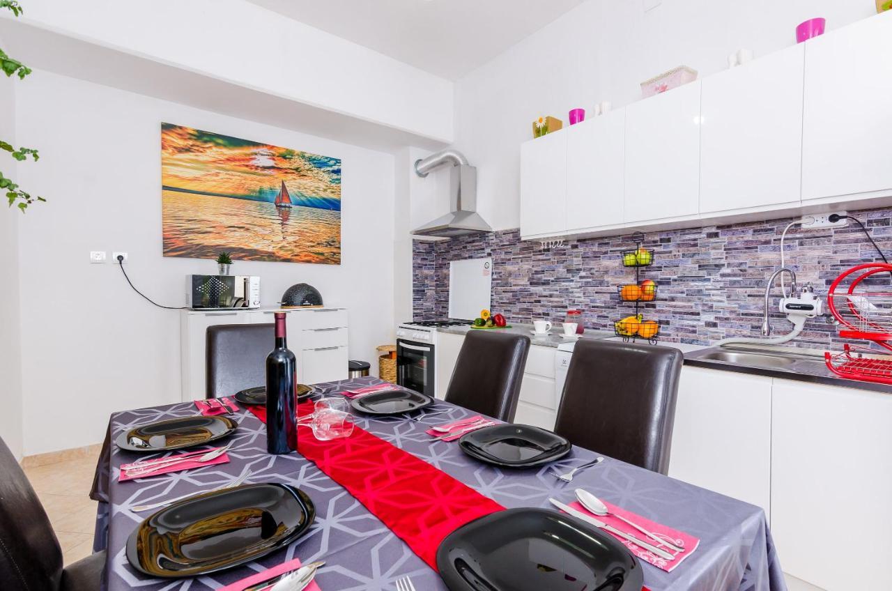 Holiday Home Lungo Mare Млини Экстерьер фото